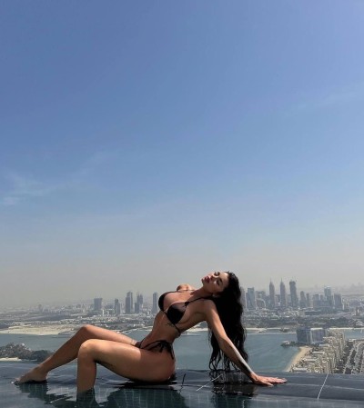 Мэри, Г. Юбилейный